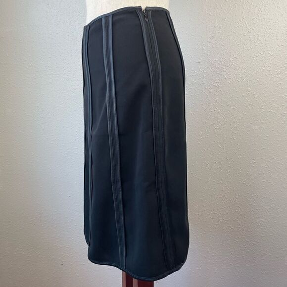 Drama Midi Skirt Size 2 EUC - Picture 3 of 7